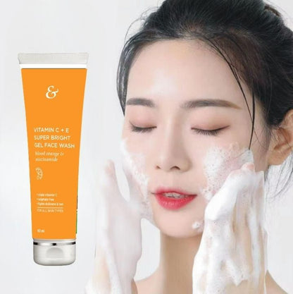 Vitamin C + E Face Wash